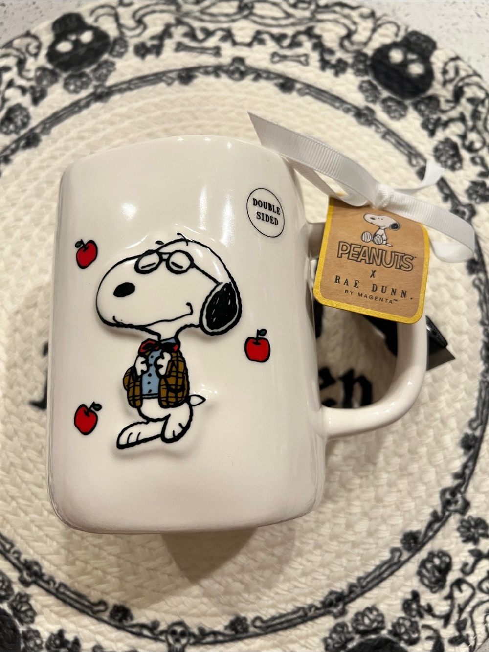 Rae Dunn #1 teacher White Ceramic Snoopy Mug with Red Apples